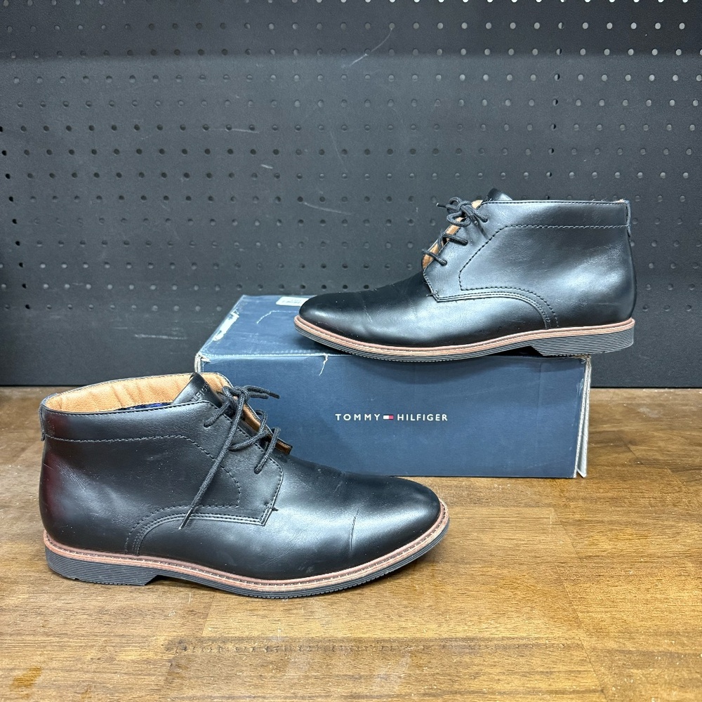 Used W/ Box! Men's Tommy Hilfiger Black Rosell Faux Leather Dress Boots Size 9